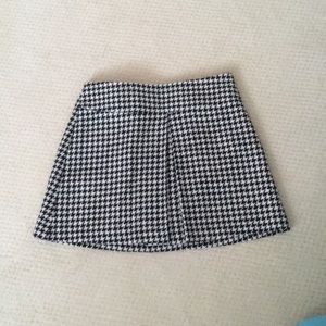 Trina Turk Mini-Skirt
